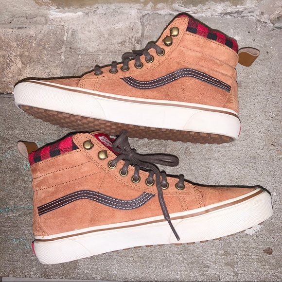 Vans Sk8-Hi MTE Plaid High Top Suede Sneaker - Picture 4 of 8